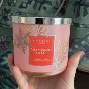 Bath & Body Works Candle- champagne toast